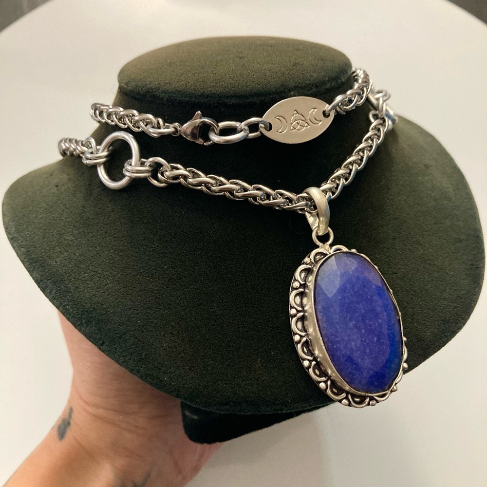 Genuine dark blue lapis lazuli oval gemstone boho charm silver necklace - Picture 3 of 13